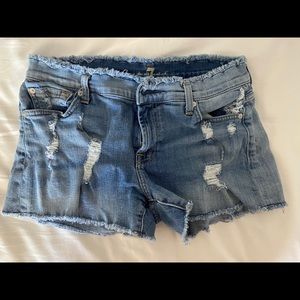 7 for all mankind short